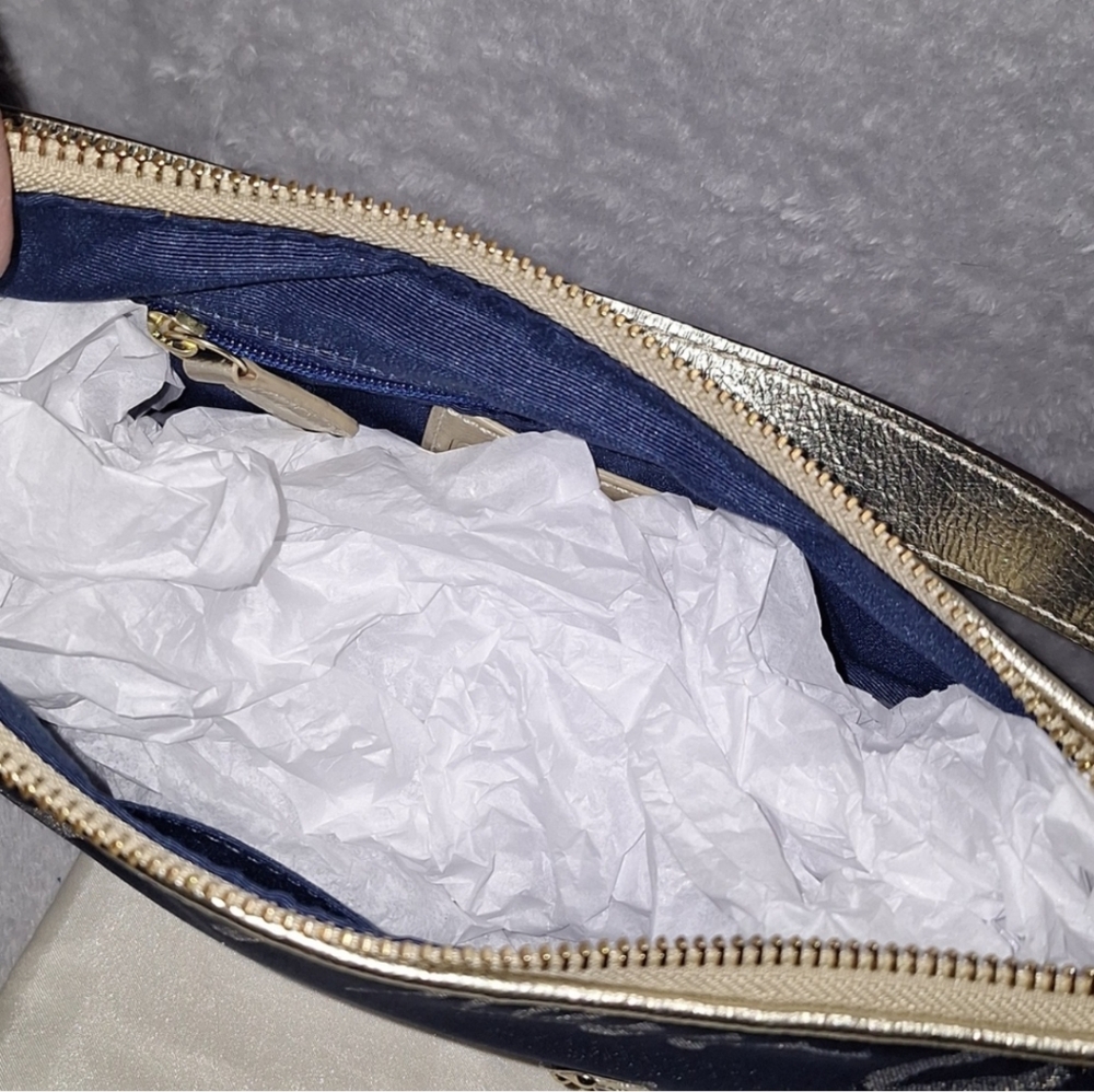 Coach New York Script Shoulder Bag & Matching Wallet - Picture 8 of 15